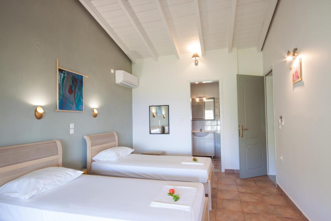 Odyssey Villas Kassiopi Exterior photo